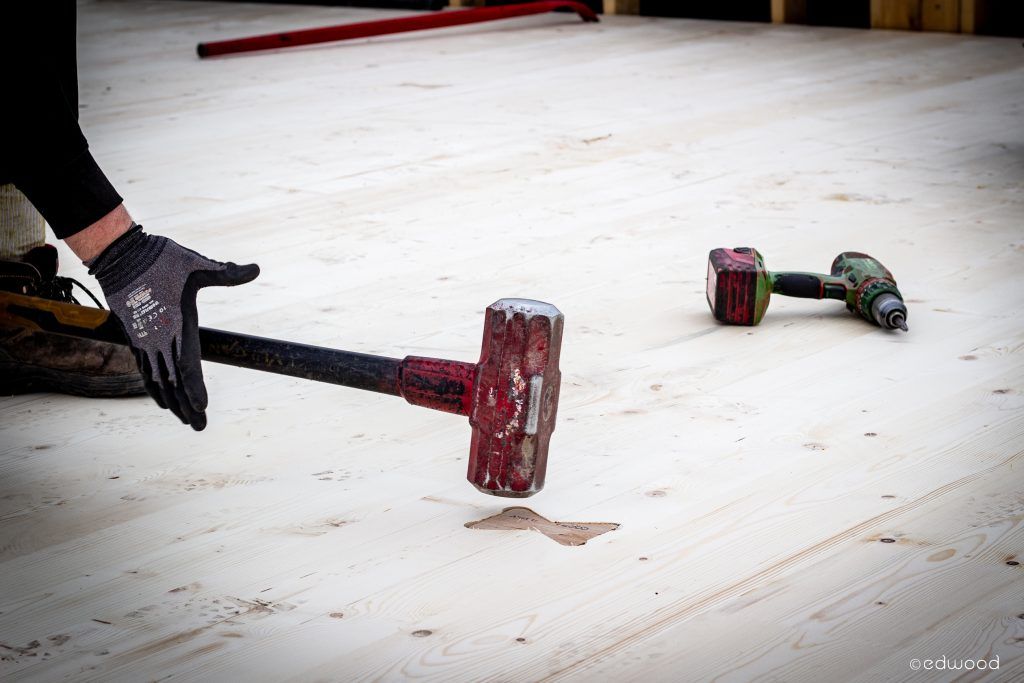 X-Fix : Une révolution dans l’assemblage des panneaux CLT 